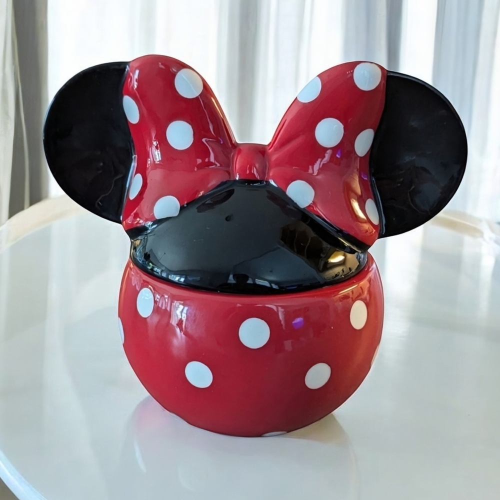 NEW Charmed Aroma Minnie Mouse Candle